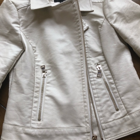 Leather Jacket - Picture 6 of 6